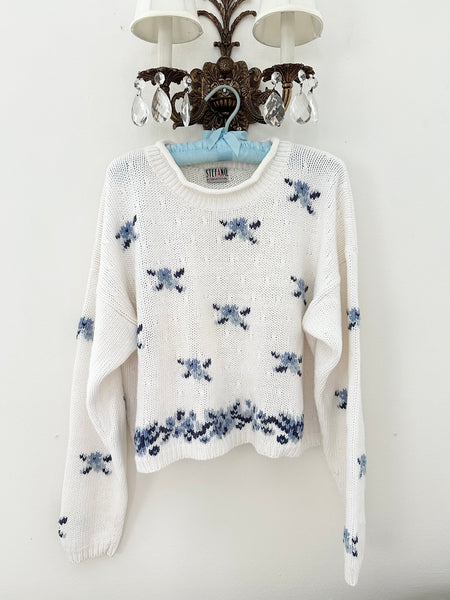 80s 90s White and Blue Floral Knit Sweater (M)