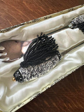 Load image into Gallery viewer, Toile De Jouy Porcelain Silver Salad Serving Utensils
