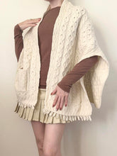 Load image into Gallery viewer, Pure Merino Wool Irish Poncho (OS)
