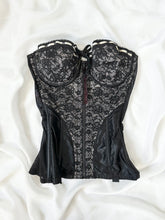 Load image into Gallery viewer, 1950s Black Lace Merry Widow Bustier (32C)
