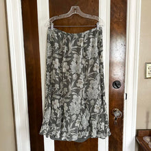 Load image into Gallery viewer, Vintage Sage Green Silk Floral Skirt (12, 32”)
