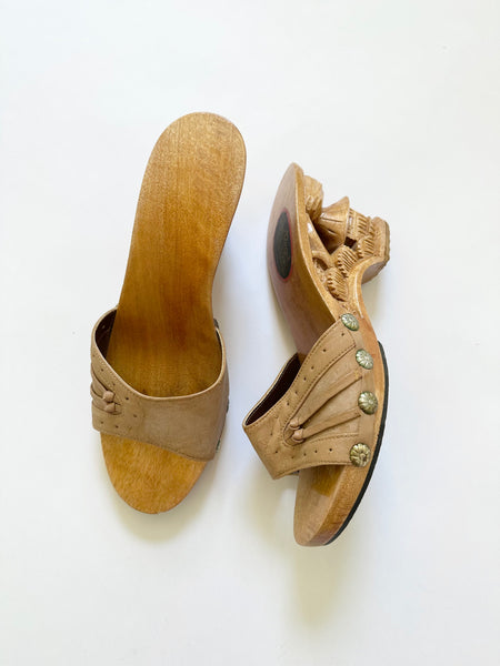 Vintage 1940s Wooden Carved Knot Kitten Mules