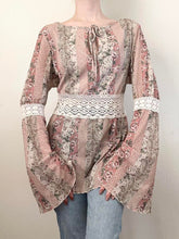 Load image into Gallery viewer, Angel Sleeve Crochet Rose Blouse (M)
