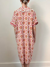 Load image into Gallery viewer, 1950s Retro Red Floral Cotton Housecoat Nightgown (M/L)
