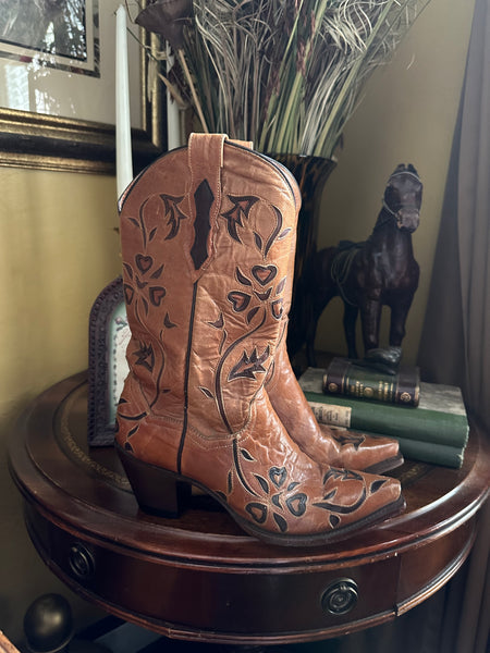 Vintage Tattoo “Heart of a Cowgirl” Leather Cowboy Boots (7)