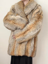 Load image into Gallery viewer, Vintage 1960s Golden Island Fox Fur Coat (L)
