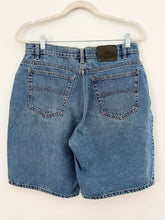 Load image into Gallery viewer, Vintage 750 Bugle Boy Blue Midwash 100% Cotton Denim Jorts (30&quot;)
