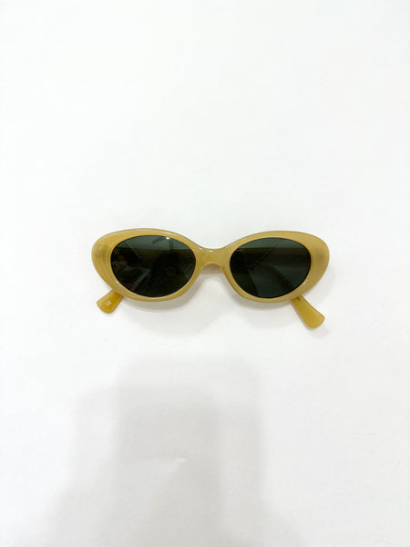 Retro 1960s Mod Yellow Vintage Cat Eye Sunglasses