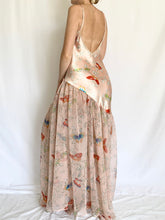 Load image into Gallery viewer, Vintage 1980s Victoria&#39;s Secret Butterfly Nightgown &amp; Peignoir Set (S)
