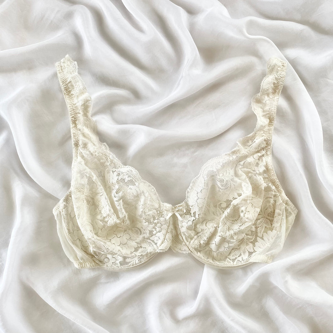 Vintage Victoria's Secret 1980s Ivory Sheer Lace Bra (36C)