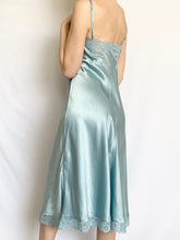 Load image into Gallery viewer, Victoria’s Secret Y2k Pure Silk Lace Trim Slip Dress Gown (M)
