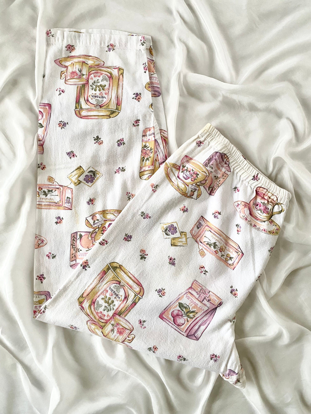 Victoria’s Secret Gold Label Cotton Teacup Pajama Set (L)