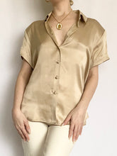 Load image into Gallery viewer, 1990s Pure Silk Champagne Button Up Blouse (10P)
