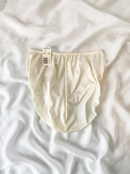 Ivory Lace 80s Valentino Panties NWT (L)