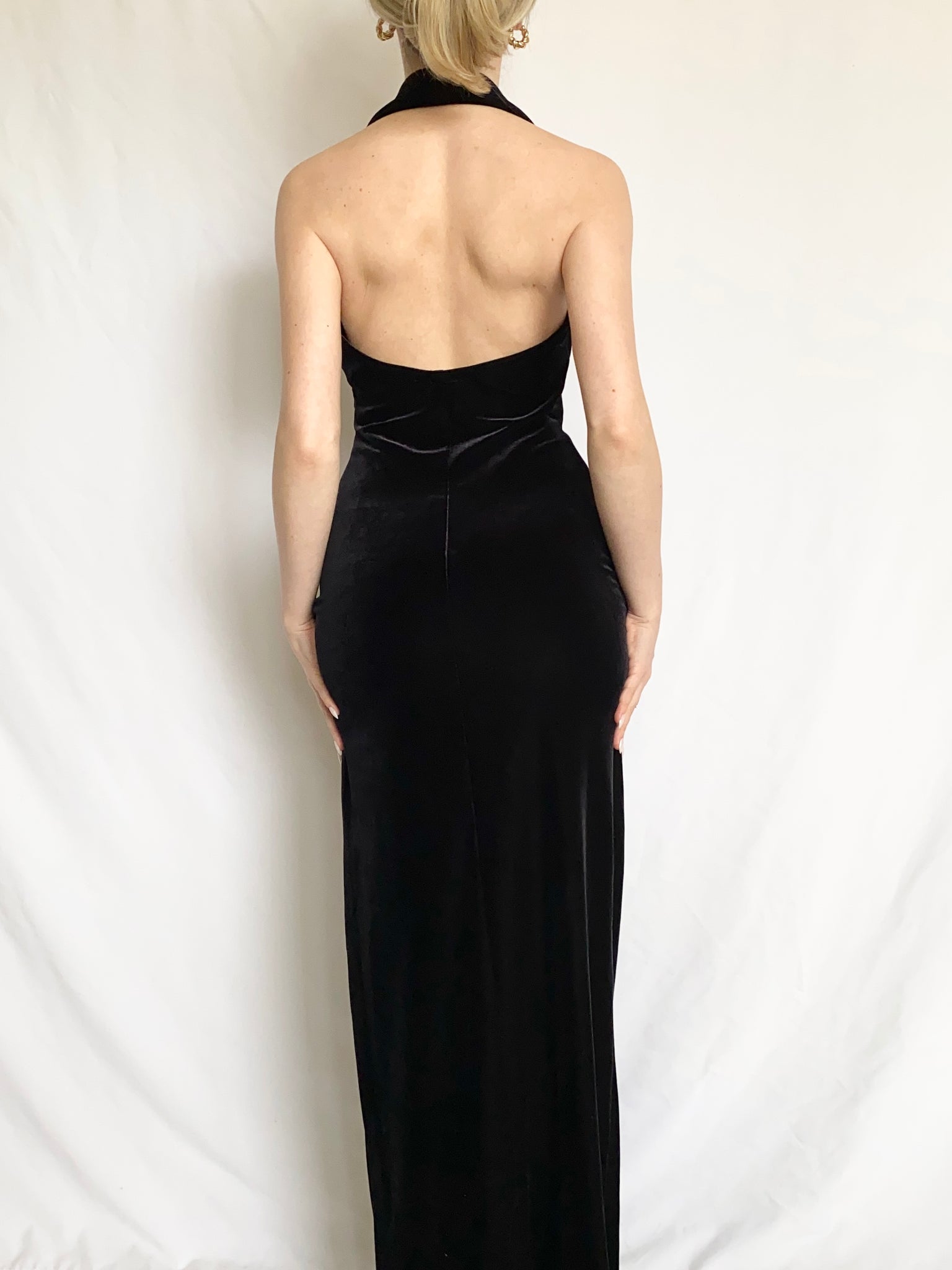 Black Velvet 90s Halter Dress (XS) Amethyst Lullabies Black Velvet 90s Halter Dress (XS) Amethyst Lullabies