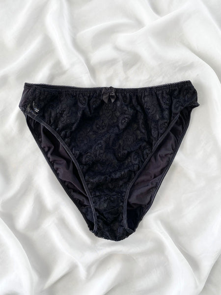 Black Lace 80s Victoria’s Secret Panties (M-L)