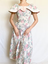 Load image into Gallery viewer, Floral Cotton 1980s Gunne Sax Party Dress (S)

