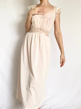 Load image into Gallery viewer, 1950s Delicate Embroidered Flower Slip Dress (M/L)
