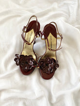 Load image into Gallery viewer, 1990s Dolce &amp; Gabbana Flower Open Toe Pumps (6)
