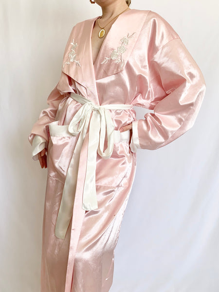 Vintage Victoria’s Secret Pink and White Floral Satin Robe (M/L)